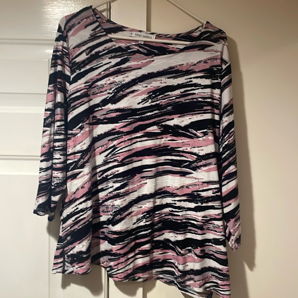 Emily Daniel’s top size 1x